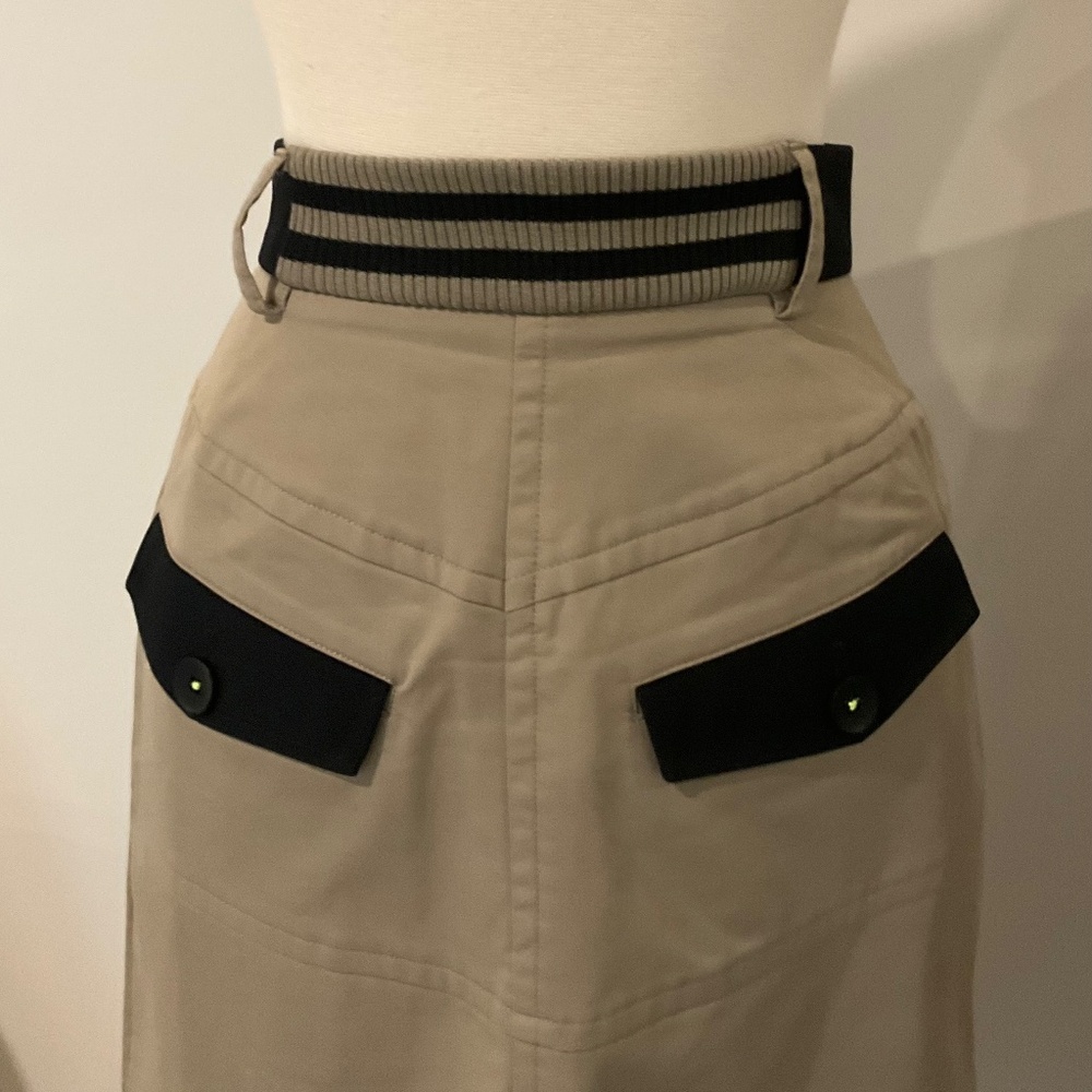 P.E NATION PROPEL SKIRT. SIZE: XS, BROWN/NEON YELLOW. - Picture 12 of 14